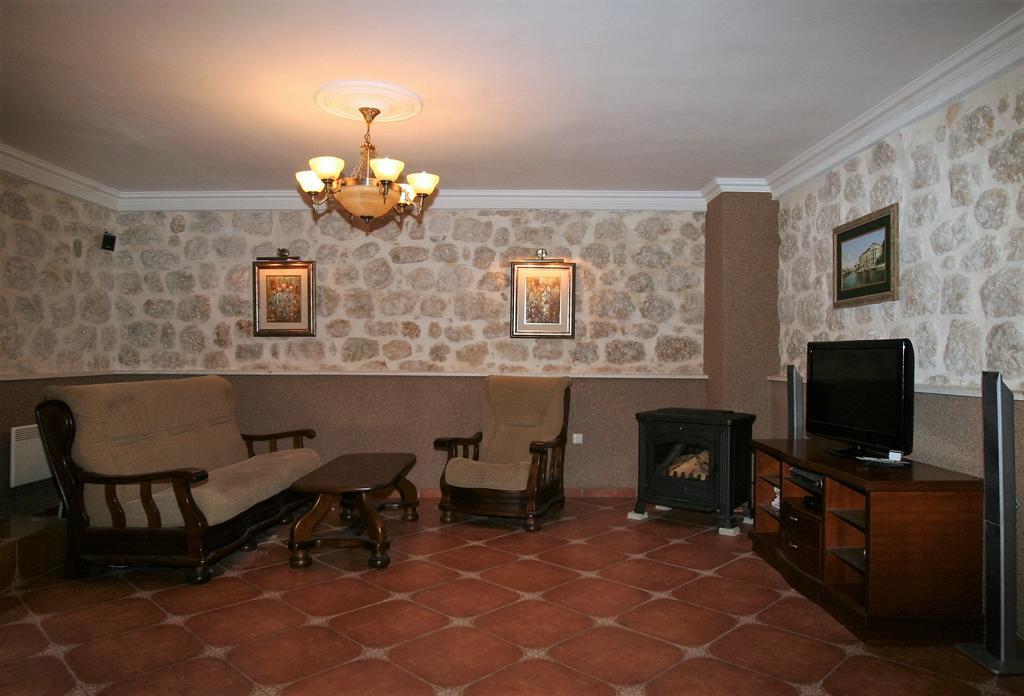 Holiday Home Ametist Kotor Exteriér fotografie
